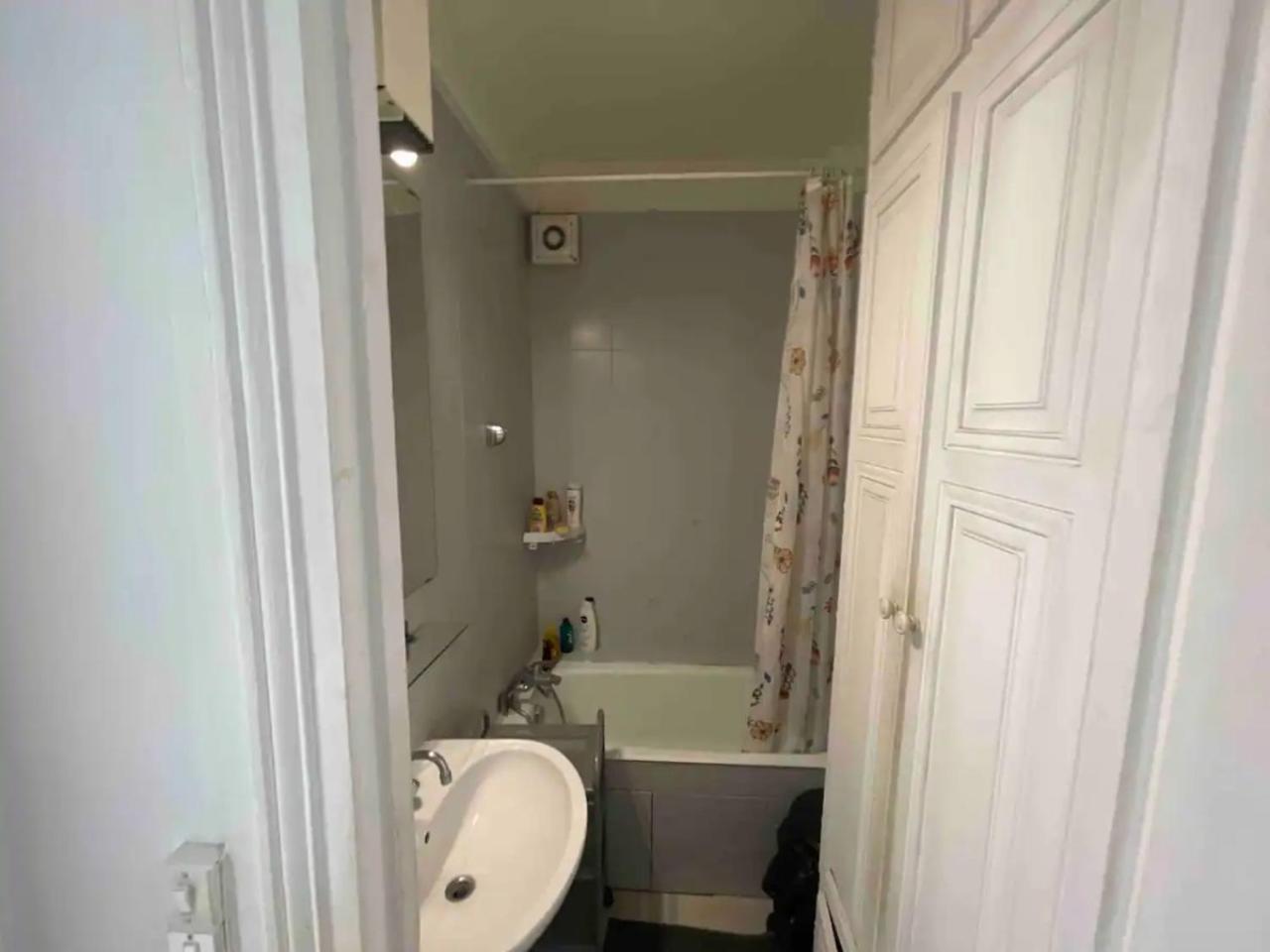 Haussmannian Flat Parigi